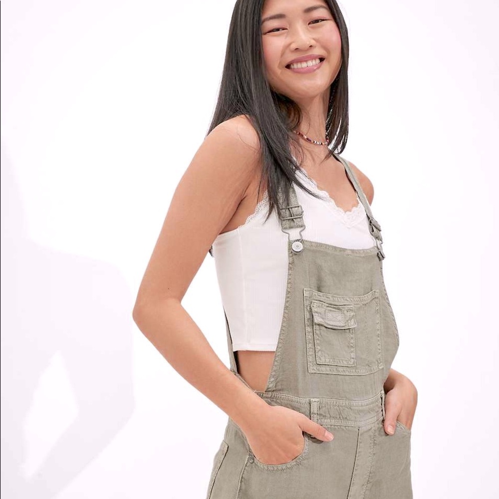 American Eagle: Linen Tomgirl Short Overall
